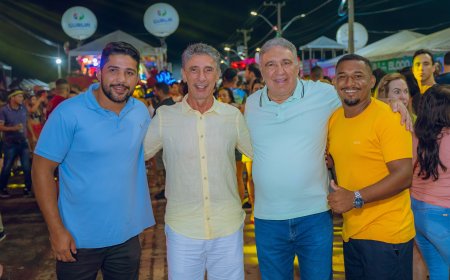 Vice-governador Laurez Moreira participa da 1ª e 2ª noites do Carnaval de Gurupi