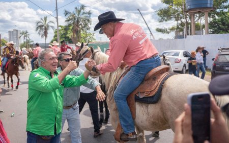 Vice-governador Laurez participa da maior cavalgada do mundo em Araguaína e recebe carinho da população e lideranças