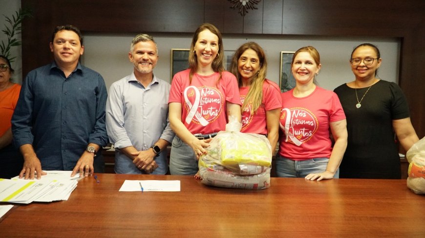 Com apoio de vereadores prefeitura de Gurupi entrega cestas básicas a 22 instituições em Gurupi